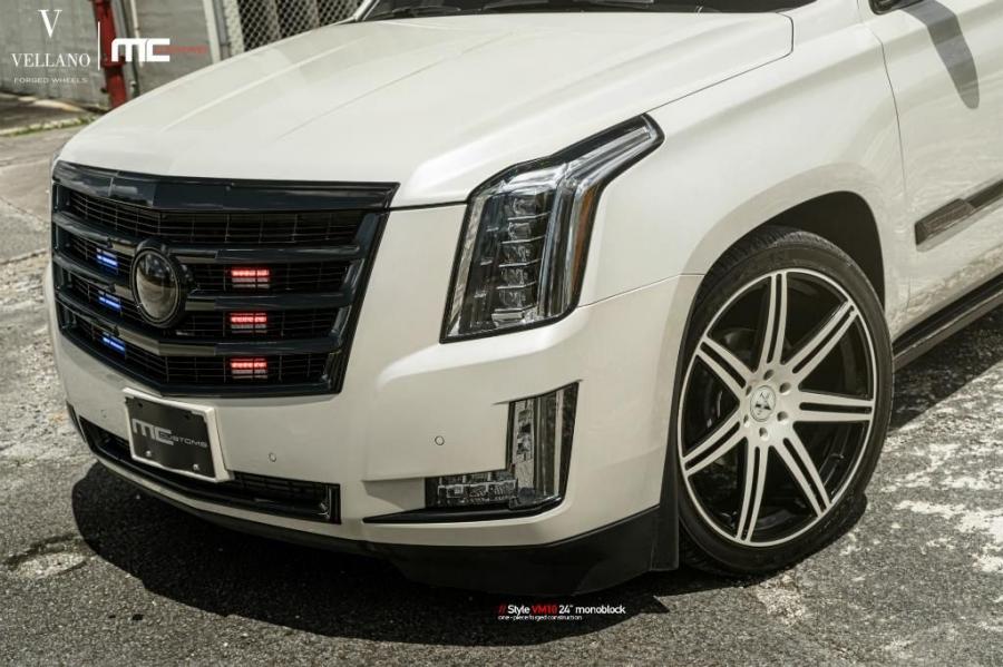 Детали экстерьера Cadillac Escalade by MC Customs on Vellano Wheels 2016 года  (фото 3 из 6)